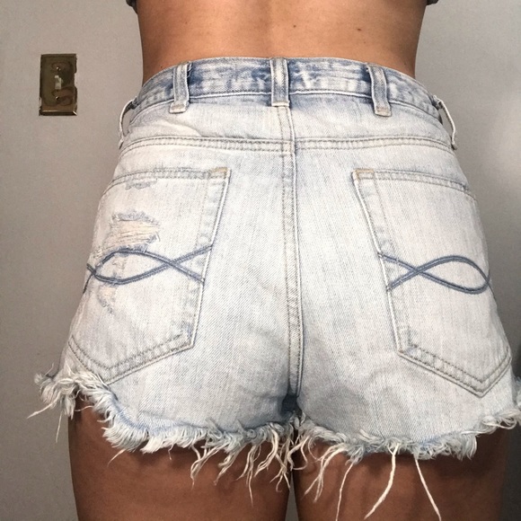 Shorts - Picture 4 of 4